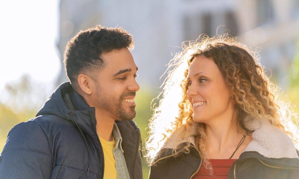 Sober dating allows you to feel authentic connections while maintaining clear memories of your time together and developing relationships based on truth.